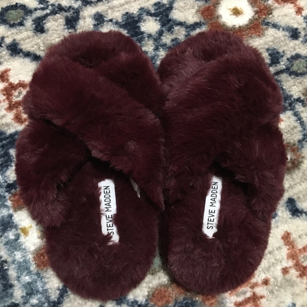 Steve Madden criss cross slippers Size Small